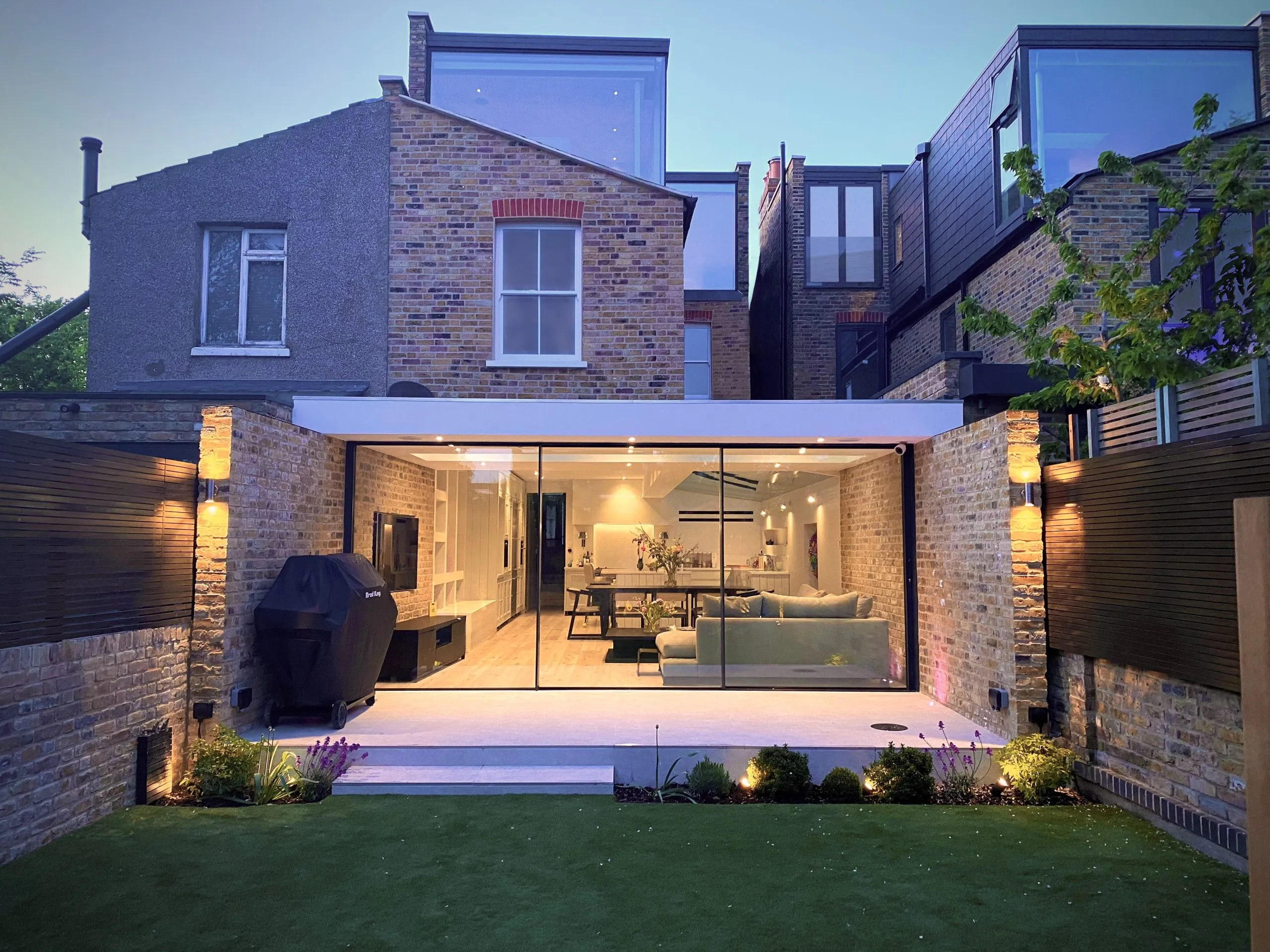 Main-website-image-Bradley-Gardens-scaled